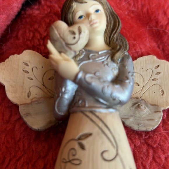 Elements Love you Grandma Angel Holding a Heart - Picture 8 of 9